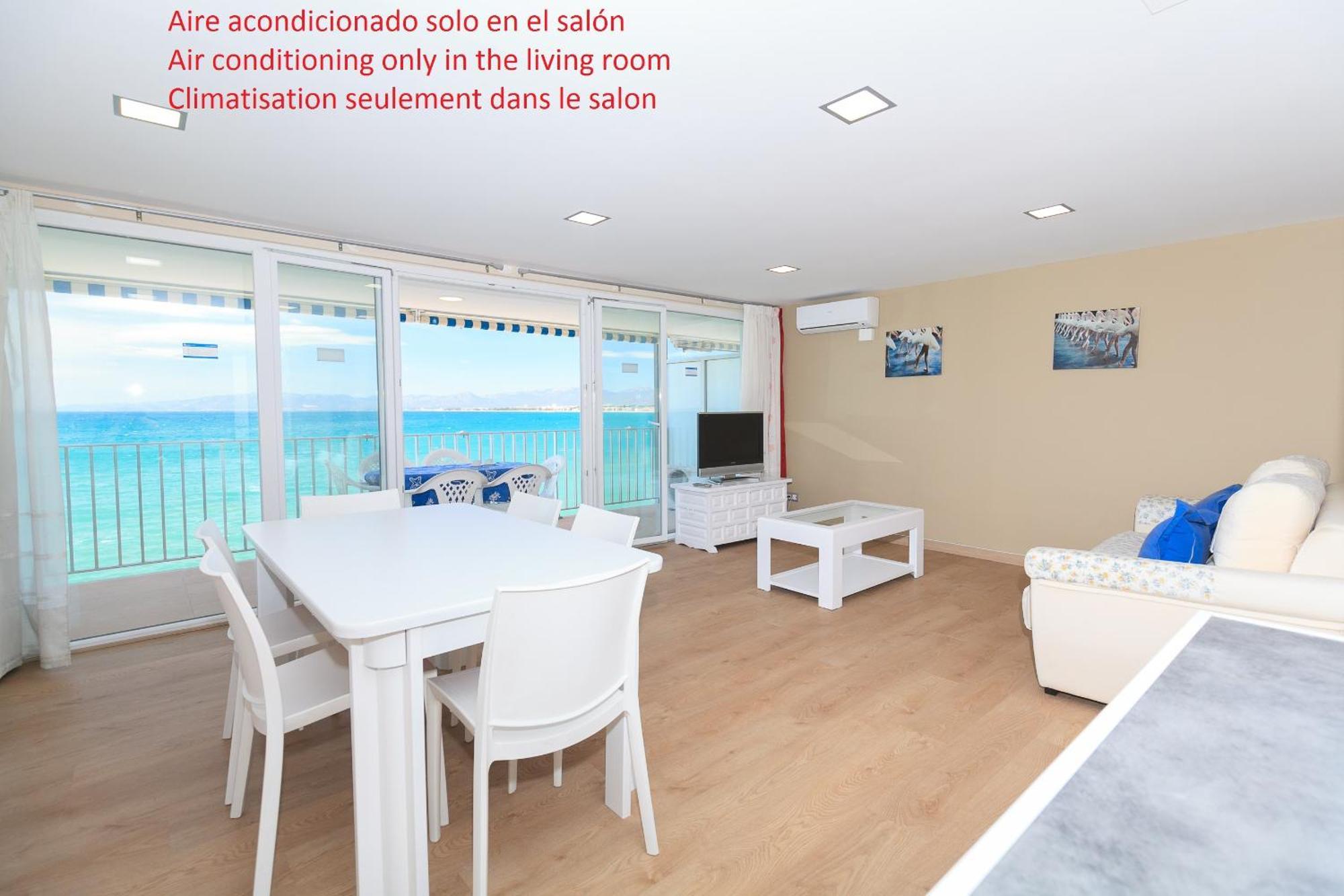 Uhc Acantilados Family Apartments Салоу Экстерьер фото