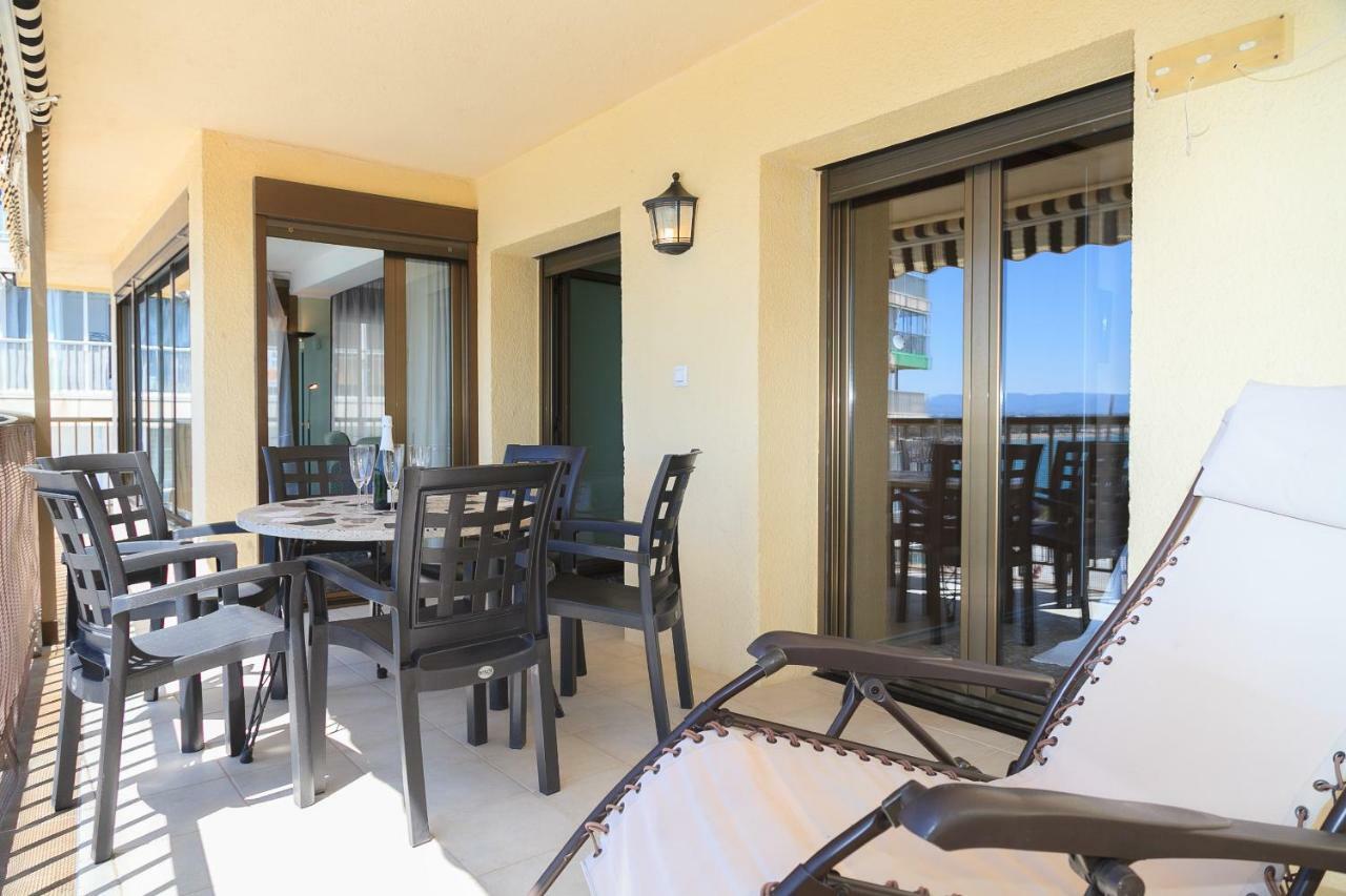 Uhc Acantilados Family Apartments Салоу Экстерьер фото