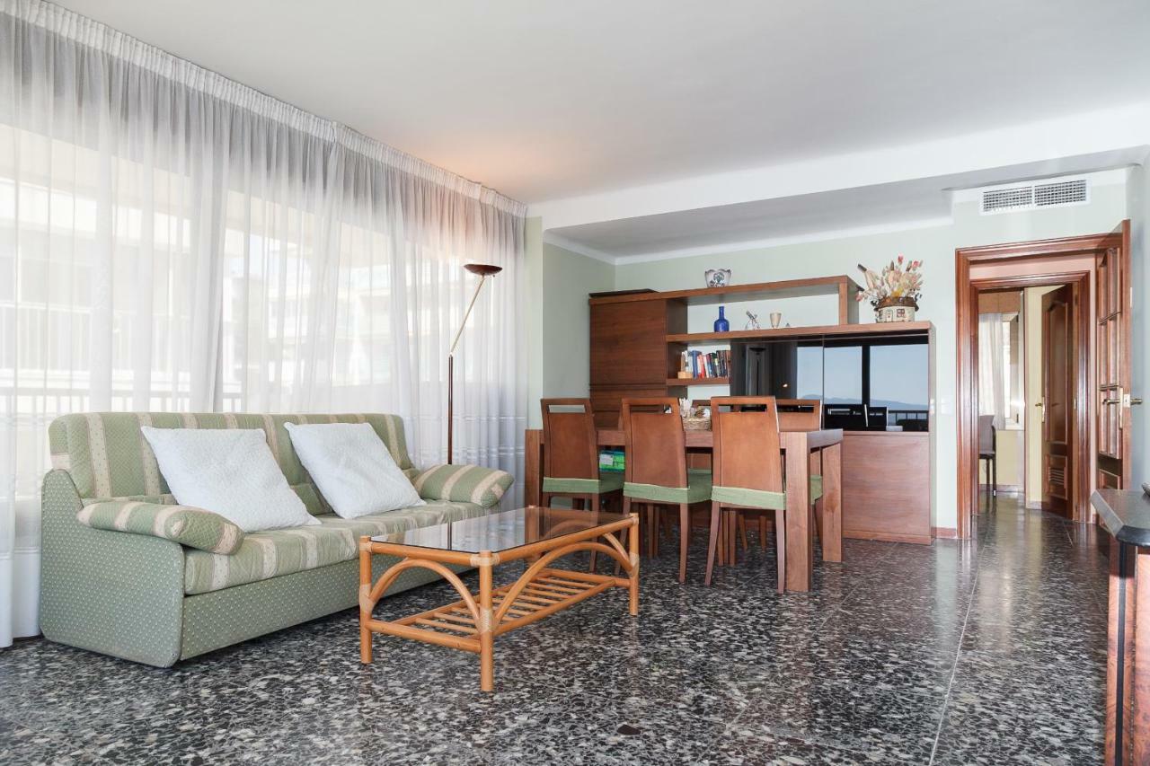 Uhc Acantilados Family Apartments Салоу Экстерьер фото